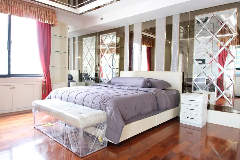 Las Colinas, Bangkok, Sukhumvit 21 Road, Khlongtoei Nua, Watthana, Bangkok, 2 Bedrooms, 187 sqm, Condo For Rent, by Thanida Kimsrang, 500384692 - DDproperty.com