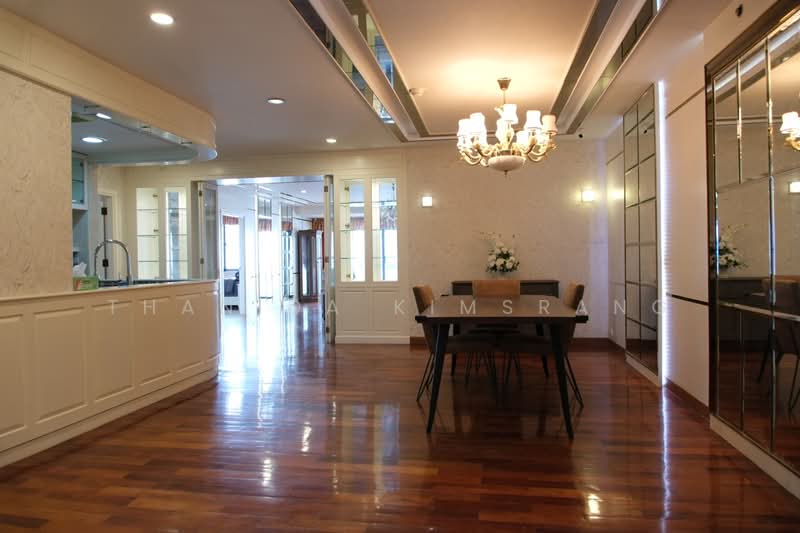 Las Colinas, Bangkok, Sukhumvit 21 Road, Khlongtoei Nua, Watthana, Bangkok, 2 Bedrooms, 187 sqm, Condo For Rent, by Thanida Kimsrang, 500384692 - DDproperty.com