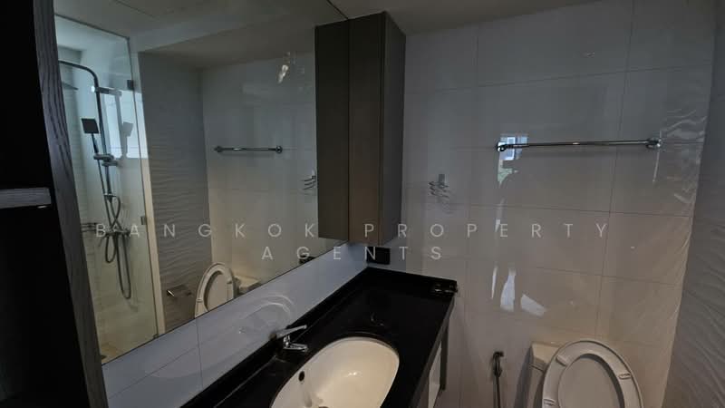 Villa Bajaj, Bangkok, Soi Sukhumvit 19, Khlongtoei Nua, Watthana, Bangkok, 3 Bedrooms, 241 sqm, Condo For Rent, by BANGKOK PROPERTY AGENTS, 500384695 - DDproperty.com