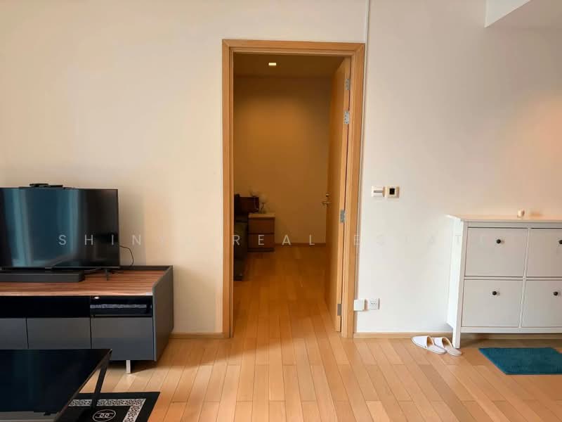 Siri At Sukhumvit, Bangkok, 902 Sukhumvit Road, Phra Kanong, Khlong Toei, Bangkok, 1 Bedroom, 50 sqm, Condo For Rent, by Shinyu Real Estate, 500384712 - DDproperty.com
