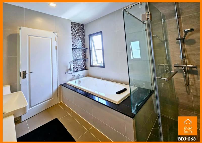 Bangkok Boulevard Rama 5, Nonthaburi, 34-38 Atchariya Prasith Road, Mahasawat, Bang Kruai, Nonthaburi, 5 Bedrooms, 319 sqm, Single Detached House For Rent, by Anyaporn Srikanlayanabut, 500384714 - DDproperty.com