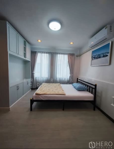 Baan Klang Krung Office Park Bangna, Bangkok, Soi Ban Klang Krung Village Office Park, Bang Na, Bangkok, 3 Bedrooms, 200 sqm, Townhouse For Rent, by Hero Realtor Co., Ltd., 500384717 - DDproperty.com