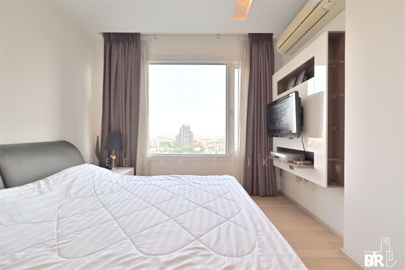 Siri At Sukhumvit, Bangkok, 902 Sukhumvit Road, Phra Kanong, Khlong Toei, Bangkok, 2 Bedrooms, 68 sqm, Condo For Rent, by Nicha Peerakittikul, 500384733 - DDproperty.com