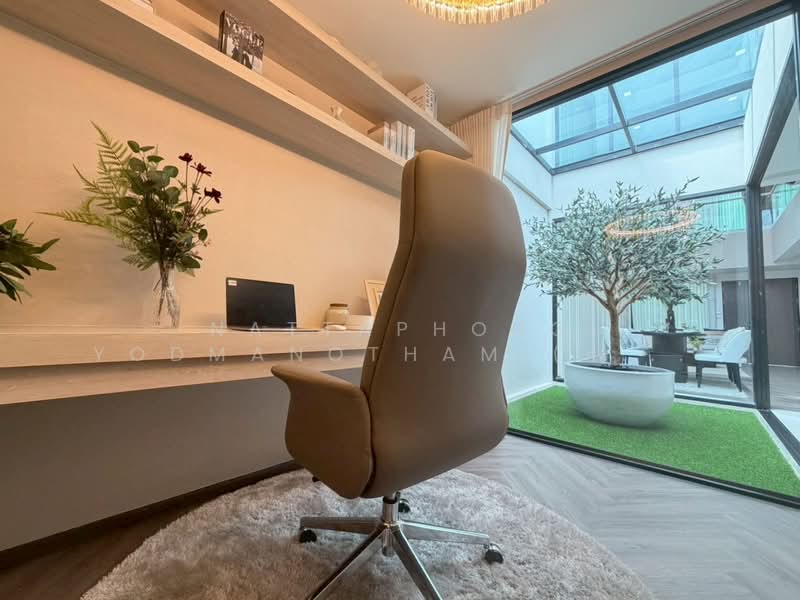 The Blisz ICONIC Sathorn – Charan 35, Bangkok, จรัญสนิทวงศ์, Bang Khun Sri, Bangkok Noi, Bangkok, 3 Bedrooms, 223 sqm, Townhouse For Sale, by NATTAPHONG Yodmanotham (K. Book), 500384737 - DDproperty.com