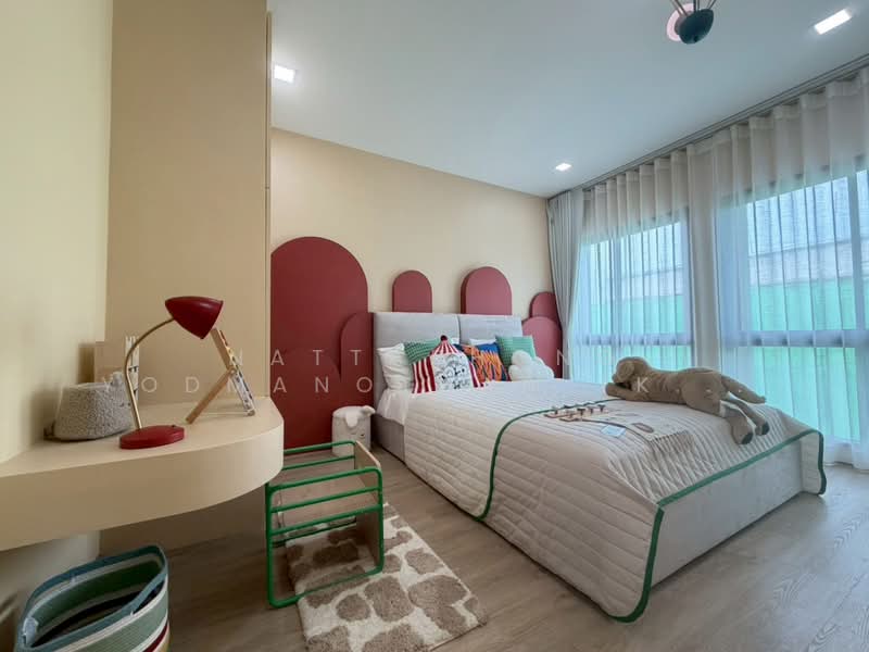 The Blisz ICONIC Sathorn – Charan 35, Bangkok, จรัญสนิทวงศ์, Bang Khun Sri, Bangkok Noi, Bangkok, 3 Bedrooms, 223 sqm, Townhouse For Sale, by NATTAPHONG Yodmanotham (K. Book), 500384737 - DDproperty.com