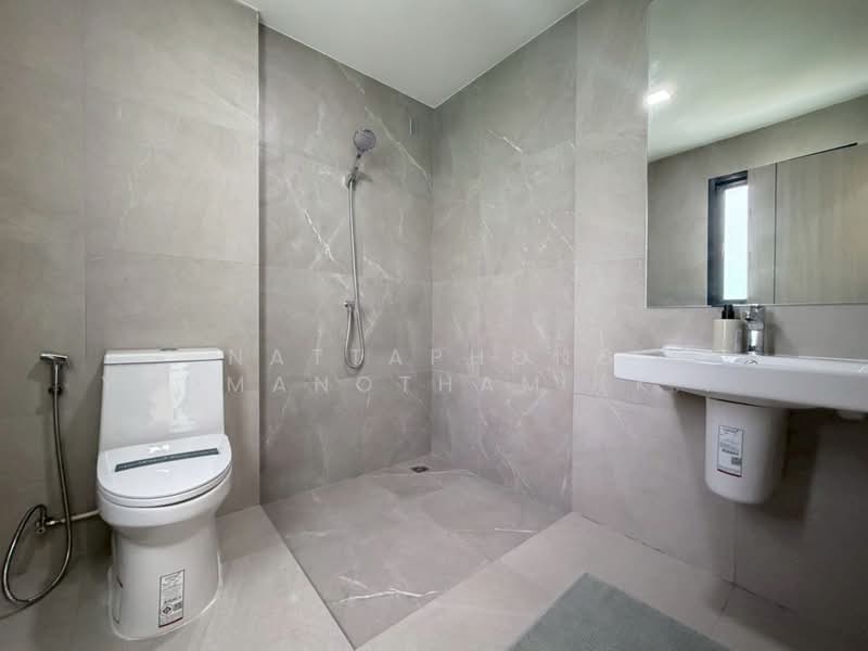 The Blisz ICONIC Sathorn – Charan 35, Bangkok, จรัญสนิทวงศ์, Bang Khun Sri, Bangkok Noi, Bangkok, 3 Bedrooms, 223 sqm, Townhouse For Sale, by NATTAPHONG Yodmanotham (K. Book), 500384737 - DDproperty.com
