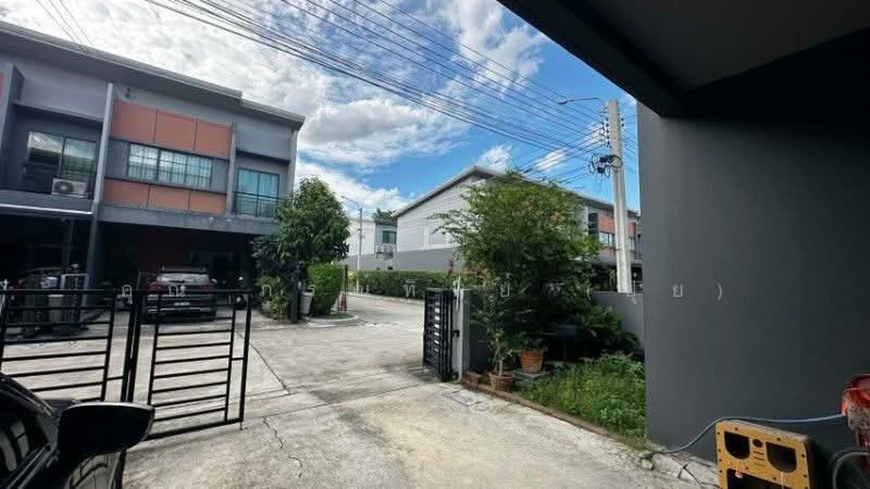 ทาวน์โฮม สิริ เพลส ราชพฤกษ์ - รัตนาธิเบศร์ หลังมุม ทำเลดี ราคาถูก, Nonthaburi, ซอยโยธาธิการนนทบุรี 2023, Bang Rak Pattana, Bang Bua Thong, Nonthaburi, 4 Bedrooms, 133 sqm, Townhouse For Sale, by คุณ ภรณ์ทิพย์ (ปุ๋ย), 500384738 - DDproperty.com