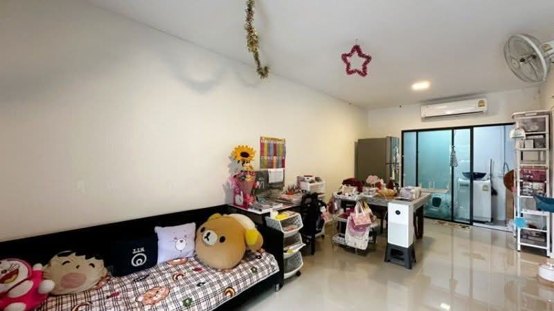 ทาวน์โฮม สิริ เพลส ราชพฤกษ์ - รัตนาธิเบศร์ หลังมุม ทำเลดี ราคาถูก, Nonthaburi, ซอยโยธาธิการนนทบุรี 2023, Bang Rak Pattana, Bang Bua Thong, Nonthaburi, 4 Bedrooms, 133 sqm, Townhouse For Sale, by คุณ ภรณ์ทิพย์ (ปุ๋ย), 500384738 - DDproperty.com