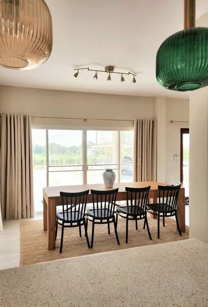 บ้านใหม่ดอยสะเก็ด 2 ห้องนอน Lanna Lakeview วิวทะเลสาบ เลี้ยงสัตว์ได้, เชียงใหม่, ตลาดขวัญ, ดอยสะเก็ด, เชียงใหม่, 140 ตร.ม., บ้านเดี่ยว ขาย, โดย Fazwaz (Thailand) Co., Ltd., 500384742 - DDproperty.com