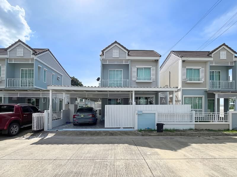 The village Chaengwatthana-Tiwananon, Nonthaburi, Soi Areeya Village, Ban Mai, Pak Kret, Nonthaburi, 4 Bedrooms, 134 sqm, Semi-Detached House (Twin House) For Sale, by Punpapa Rassamee, 500384753 - DDproperty.com