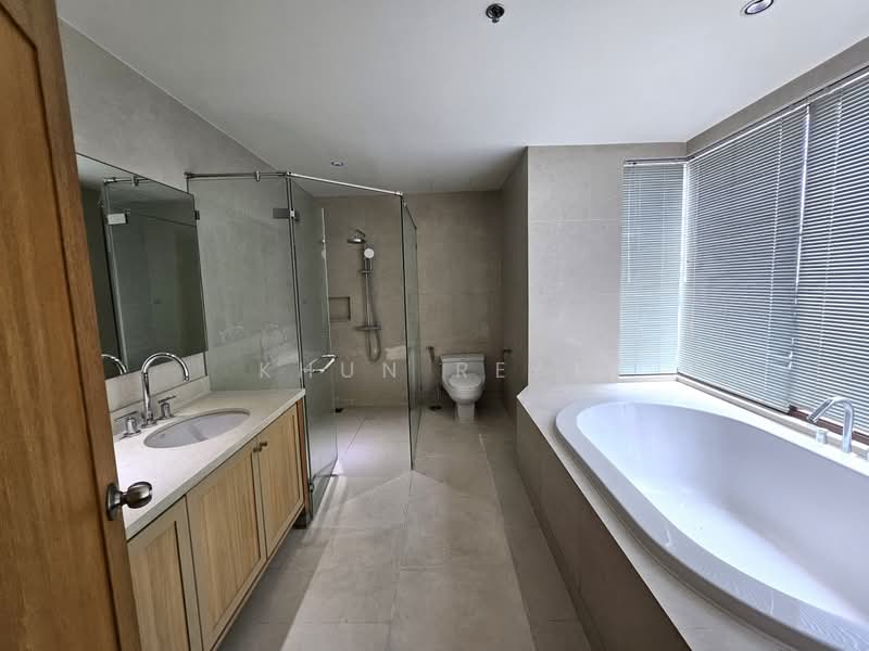 The Emporio Place, Bangkok, 93 Soi Sukhumvit 24, Sukhumvit Road, Khong Tan, Khlong Toei, Bangkok, 3 Bedrooms, 160 sqm, Condo For Rent, by Khun Real, 500384786 - DDproperty.com