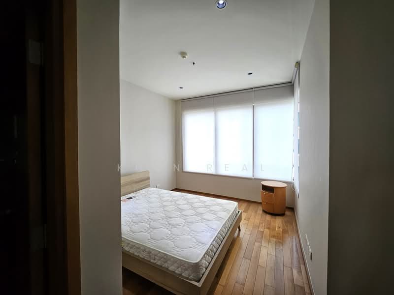 The Emporio Place, Bangkok, 93 Soi Sukhumvit 24, Sukhumvit Road, Khong Tan, Khlong Toei, Bangkok, 3 Bedrooms, 160 sqm, Condo For Rent, by Khun Real, 500384786 - DDproperty.com