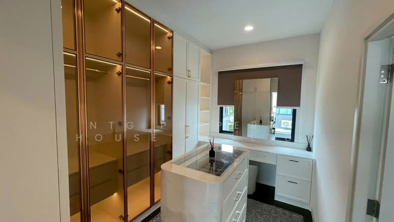 Setthasiri Wongwaen-Chatuchot, Bangkok, 1353 Sam Wa Tawan Tok, Sam Wa Tawan Tok, Khlong Sam Wa, Bangkok, 4 Bedrooms, 390 sqm, Single Detached House For Rent, by NTG Property House Co.,Ltd., 500384791 - DDproperty.com