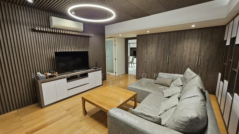Royal Castle Sukhumvit, Bangkok, 30 Soi Sukhumvit 39, Khlongtoei Nua, Watthana, Bangkok, 3 Bedrooms, 190 sqm, Condo For Sale, by BANGKOK PROPERTY AGENTS, 500384798 - DDproperty.com