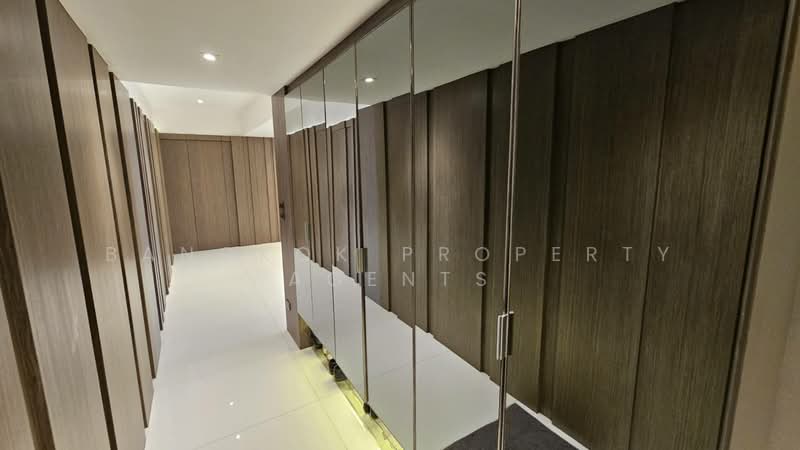 Royal Castle Sukhumvit, Bangkok, 30 Soi Sukhumvit 39, Khlongtoei Nua, Watthana, Bangkok, 3 Bedrooms, 190 sqm, Condo For Sale, by BANGKOK PROPERTY AGENTS, 500384798 - DDproperty.com