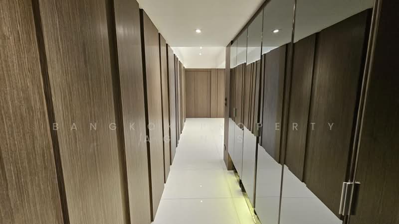 Royal Castle Sukhumvit, Bangkok, 30 Soi Sukhumvit 39, Khlongtoei Nua, Watthana, Bangkok, 3 Bedrooms, 190 sqm, Condo For Sale, by BANGKOK PROPERTY AGENTS, 500384798 - DDproperty.com