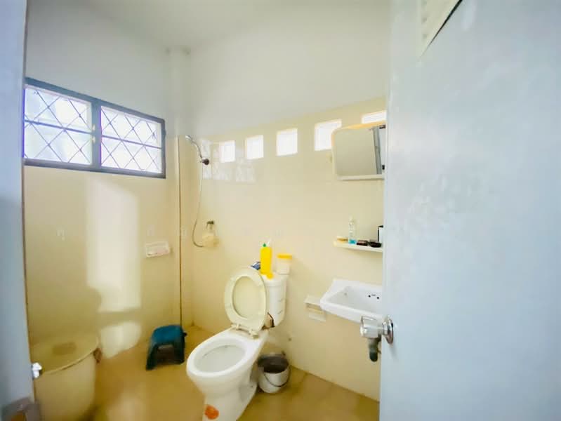 ที่ดิน + บ้าน 2 ชั้น 300 ตร.ว. ใกล้โลตัสรังสิต คลอง7 ถนนรังสิต–นครนายก, Pathum Thani, ถนนรังสิต–นครนายก, Lam Phak Kut, Thanyaburi, Pathum Thani, 5 Bedrooms, 400 sqm, Single Detached House For Sale, by คุณ กัญญ์ชญา คารมดี (จิ๋ว), 500384810 - DDproperty.com