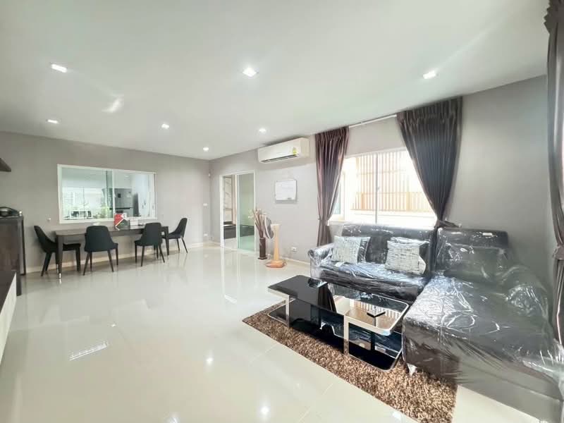 Perfect Park Suvarnabhumi, Bangkok, Romklao Road, Min Buri, Bangkok, 4 Bedrooms, 165 sqm, Single Detached House For Sale, by NR AGENT, 500384852 - DDproperty.com