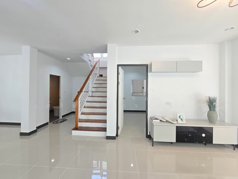 Noantawee Ville 5, Bangkok, Mit Maitri Road, Nong Chok, Nong Chok, Bangkok, 4 Bedrooms, 200 sqm, Single Detached House For Sale, by นภัสศรณ์ วงศ์สินไทยกร (นันท์), 500384863 - DDproperty.com