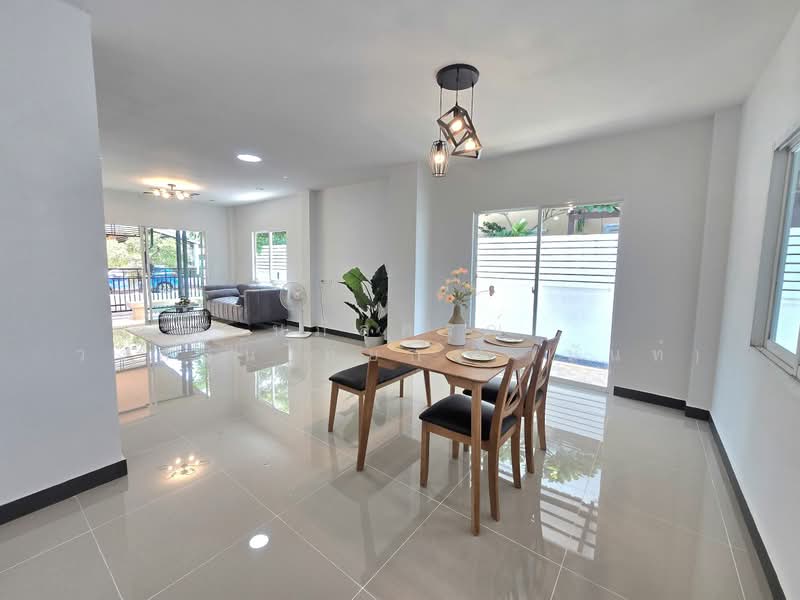 Noantawee Ville 5, Bangkok, Mit Maitri Road, Nong Chok, Nong Chok, Bangkok, 4 Bedrooms, 200 sqm, Single Detached House For Sale, by นภัสศรณ์ วงศ์สินไทยกร (นันท์), 500384863 - DDproperty.com