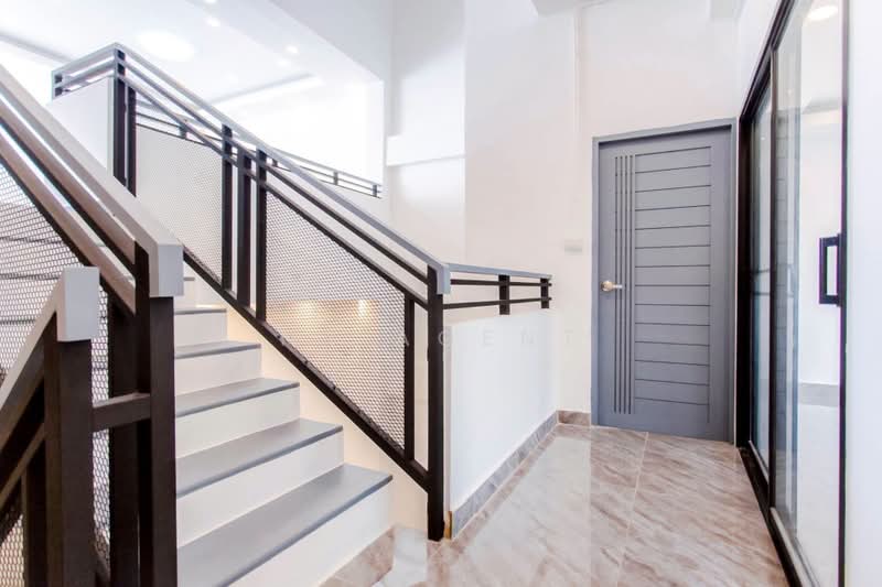 ทาวน์เฮาส์ ประชาอุทิศ, Bangkok, Huai Khwang, Bangkok, 6 Bedrooms, 700 sqm, Townhouse For Sale, by NR AGENT, 500384875 - DDproperty.com