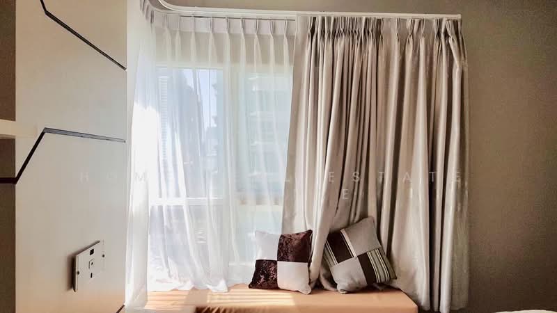 The Parkland Grand Asoke-Phetchaburi, Bangkok, 1811 Phetchaburi Rd, Bang Kapi, Huai Khwang, Bangkok, 2 Bedrooms, 65 sqm, Condo For Sale, by HOME Real Estate Service, 500384900 - DDproperty.com