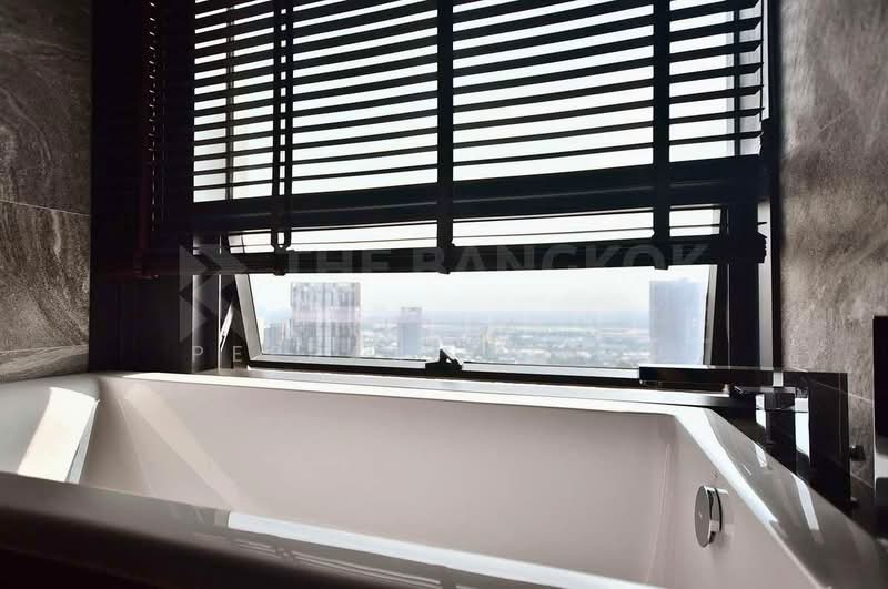 The Esse Sukhumvit 36, Bangkok, Soi Sukhumvit 36, Sukhumvit Road, Phra Kanong, Khlong Toei, Bangkok, 2 Bedrooms, 73 sqm, Condo For Rent, by Nicha Peerakittikul, 500384912 - DDproperty.com