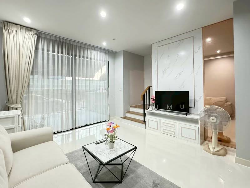 Baan Klang Muang Rama 9-Krungthep Kreetha, Bangkok, Soi Kanchanaphisek 23, Saphan Sung, Bangkok, 3 Bedrooms, 152 sqm, Townhouse For Rent, by Jutarat Jitmun, 500384933 - DDproperty.com