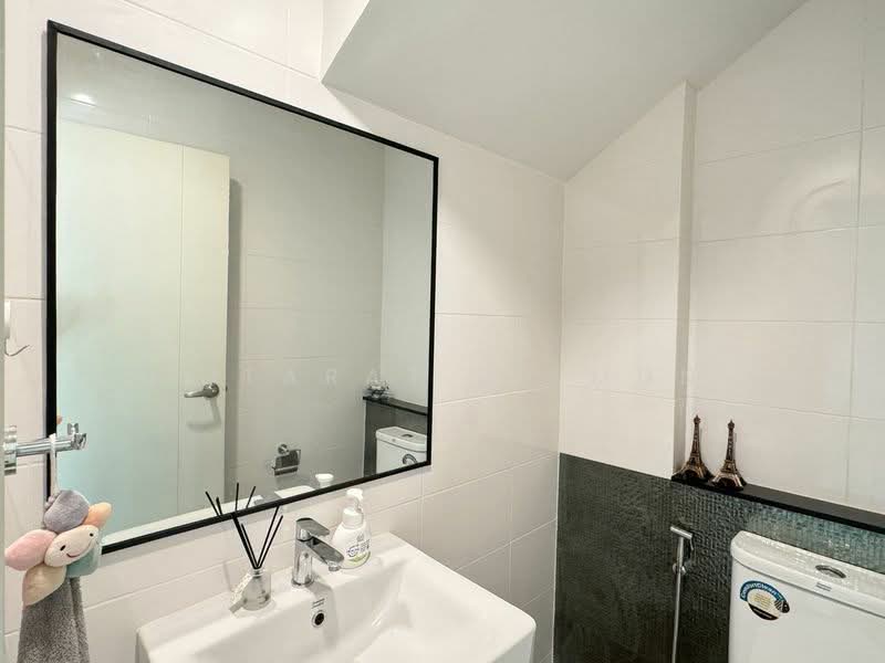 Baan Klang Muang Rama 9-Krungthep Kreetha, Bangkok, Soi Kanchanaphisek 23, Saphan Sung, Bangkok, 3 Bedrooms, 152 sqm, Townhouse For Rent, by Jutarat Jitmun, 500384933 - DDproperty.com