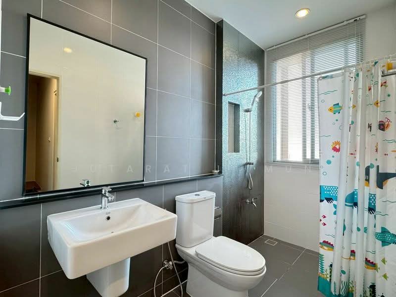 Baan Klang Muang Rama 9-Krungthep Kreetha, Bangkok, Soi Kanchanaphisek 23, Saphan Sung, Bangkok, 3 Bedrooms, 152 sqm, Townhouse For Rent, by Jutarat Jitmun, 500384933 - DDproperty.com