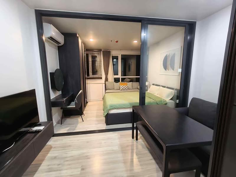 XT Huaikhwang, Bangkok, 244 Ratchadaphisek Road, Huai Khwang, Bangkok, 1 Bedroom, 30 sqm, Condo For Rent, by Tanawat PP, 500384970 - DDproperty.com
