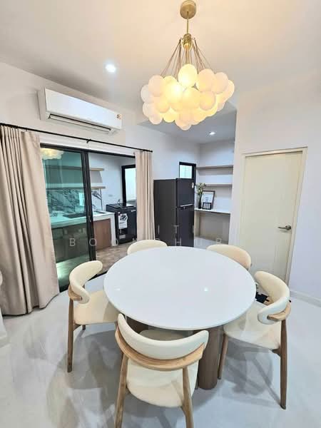 Baan Klang Muang Rama 9-Krungthep Kreetha, Bangkok, Soi Kanchanaphisek 23, Saphan Sung, Bangkok, 3 Bedrooms, 152 sqm, Townhouse For Rent, by Thiti Boonchurn, 500384975 - DDproperty.com