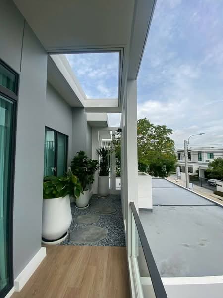 Mantana Bangna Km.15, Samut Prakan, 456 Bangna-Trad Road Km.15, Bang Chalong, Bang Plee, Samut Prakan, 4 Bedrooms, 270 sqm, Single Detached House For Rent, by Adisorn Ploymeerassamee, 500385024 - DDproperty.com