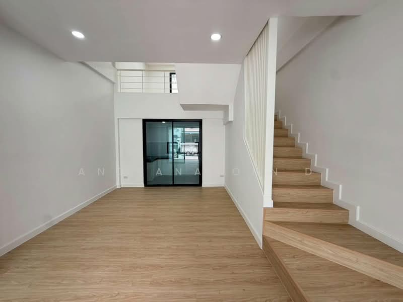 สรานนท์ ติวานนท์-ปากเกร็ด, Nonthaburi, Bang Phut, Pak Kret, Nonthaburi, 4 Bedrooms, 220 sqm, Townhouse For Sale, by Angsanaporn D, 500385050 - DDproperty.com
