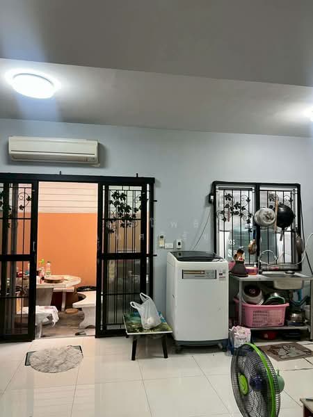 The Connect @Donmuang Station, Bangkok, Soi Thoet Rachan 17, Si Khan, Don Mueang, Bangkok, 3 Bedrooms, 100 sqm, Townhouse For Sale, by สมโพธิ เทศวิรัช, 500385053 - DDproperty.com