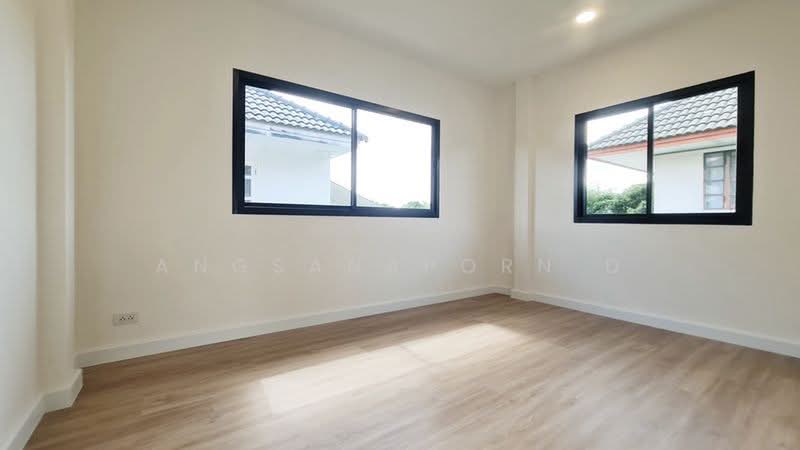 The Emerald Garden & Sport Club, Nonthaburi, Ratchaphruek Road, Bang Phlap, Pak Kret, Nonthaburi, 3 Bedrooms, 190 sqm, Single Detached House For Sale, by Angsanaporn D, 500385098 - DDproperty.com