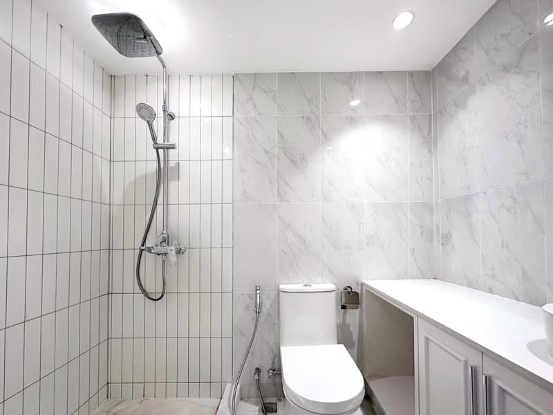 Icon III, Bangkok, 858 Sukhumvit Road, Khlong Tan Nua, Watthana, Bangkok, 1 Bedroom, 89 sqm, Condo For Sale, by Bunyanut Kaewchusen, 500385115 - DDproperty.com