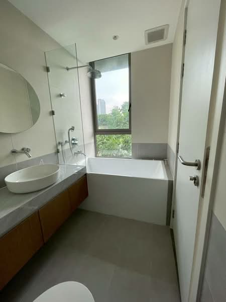 Holme Ekkamai 22, Bangkok, 68 100 Nuan Noi Alley, Khlong Tan Nua, Watthana, Bangkok, 2 Bedrooms, 77 sqm, Condo For Sale, by A LIST ELITE SELECTED, 500385149 - DDproperty.com