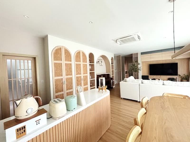 Pimnara Srinakarin-Bangna, Samut Prakan, Nam Daeng Road, Bang Kaeo, Bang Plee, Samut Prakan, 4 Bedrooms, 230 sqm, Single Detached House For Rent, by นัฐพงค์ มณีอัครเนตร, 500385161 - DDproperty.com