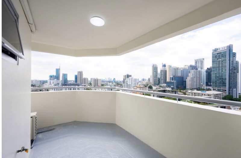 The Waterford Diamond Tower Sukhumvit, Bangkok, 758/18  Soi Sukhumvit 30/1, Sukhumvit Road, Khlong Toei, Bangkok, 2 Bedrooms, 145 sqm, Condo For Sale, by Wichuda Pradit, 500385172 - DDproperty.com