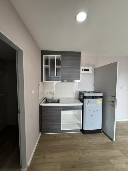 Rill Condo Rangsit, Pathum Thani, Kamphaeng Phet 6 Road, Lak Hok, Muang Pathum Thani, Pathum Thani, 2 Bedrooms, 52 sqm, Condo For Sale, by Wichuda Pradit, 500385199 - DDproperty.com