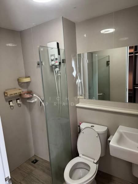 Rill Condo Rangsit, Pathum Thani, Kamphaeng Phet 6 Road, Lak Hok, Muang Pathum Thani, Pathum Thani, 2 Bedrooms, 52 sqm, Condo For Sale, by Wichuda Pradit, 500385199 - DDproperty.com