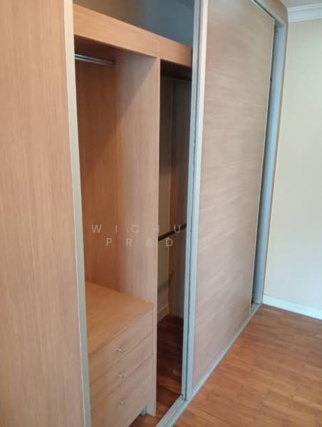 Baan Siri Sukhumvit 10 : บ้านสิริ สุขุมวิท 10, กรุงเทพ, ซอยสุขุมวิท 10, คลองเตย, กรุงเทพ, 60 ตร.ม., คอนโด ขาย, โดย Wichuda Pradit, 500385206 - DDproperty.com