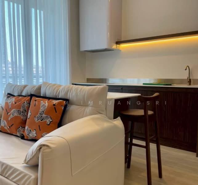 Villa Ratchatewi, Bangkok, 83 Phayathai Road, Thanon Phaya Thai, Ratchathewi, Bangkok, 2 Bedrooms, 73 sqm, Condo For Rent, by Phoom Imruangsri, 500385309 - DDproperty.com