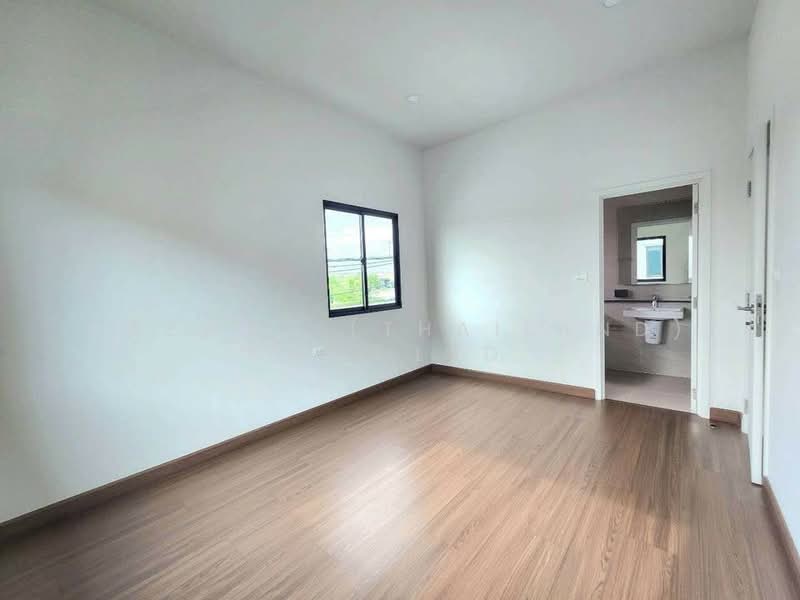บ้านเดี่ยวหรู 4 ห้องนอน กรุงเทพกรีฑา ใกล้สุวรรณภูมิและมอเตอร์เวย์, กรุงเทพ, คลองสามประเวศ, ลาดกระบัง, กรุงเทพ, 300 ตร.ม., บ้านเดี่ยว ขาย, โดย Fazwaz (Thailand) Co., Ltd., 500385316 - DDproperty.com