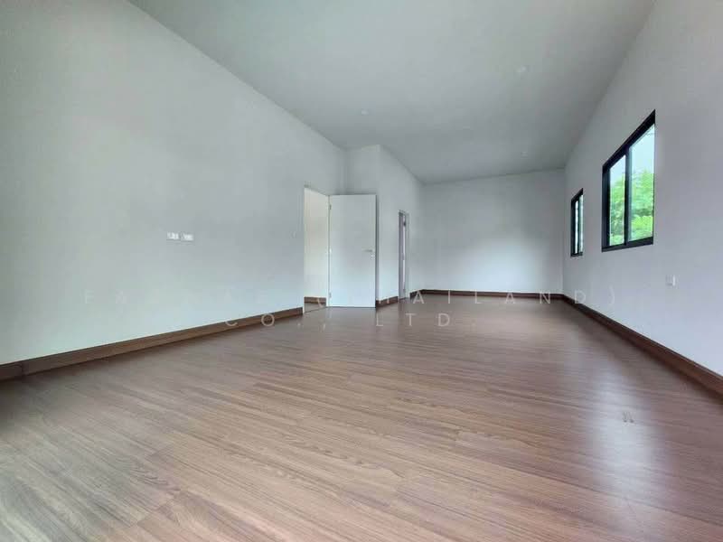 บ้านเดี่ยวหรู 4 ห้องนอน กรุงเทพกรีฑา ใกล้สุวรรณภูมิและมอเตอร์เวย์, กรุงเทพ, คลองสามประเวศ, ลาดกระบัง, กรุงเทพ, 300 ตร.ม., บ้านเดี่ยว ขาย, โดย Fazwaz (Thailand) Co., Ltd., 500385316 - DDproperty.com