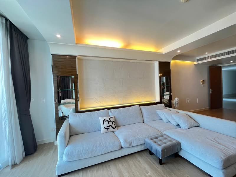 Fullerton Sukhumvit, Bangkok, Sukhumvit Road, Khlong Tan Nua, Watthana, Bangkok, 2 Bedrooms, 96 sqm, Condo For Rent, by Phoom Imruangsri, 500385334 - DDproperty.com