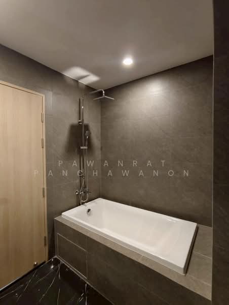 Skyrise Avenue Sukhumvit 64, Bangkok, 3 Soi Sukhumvit 64, Bang Chak, Phra Khanong, Bangkok, 2 Bedrooms, 53 sqm, Condo For Rent, by Pawanrat Panchawanon, 500385366 - DDproperty.com