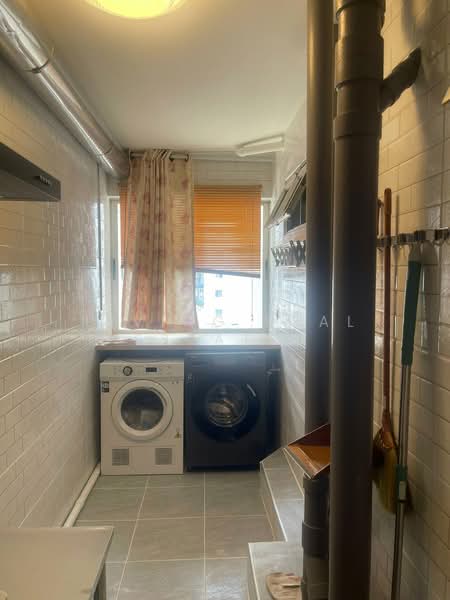 Fortune Condo Town, Bangkok, Naradhiwas Rajanakarindra 24 Alley, Chong Nonsi, Yan Nawa, Bangkok, 2 Bedrooms, 85 sqm, Condo For Rent, by Living Real Estates, 500385423 - DDproperty.com