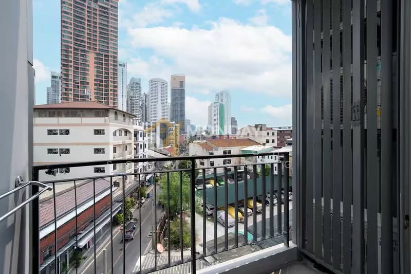 Trapezo Sukhumvit 16 : ทราเพโซ สุขุมวิท 16, กรุงเทพ, ซอยสุขุมวิท 16, คลองเตย, กรุงเทพ, 52 ตร.ม., คอนโด ขาย, โดย Neeranuch Somprasong, 500385440 - DDproperty.com